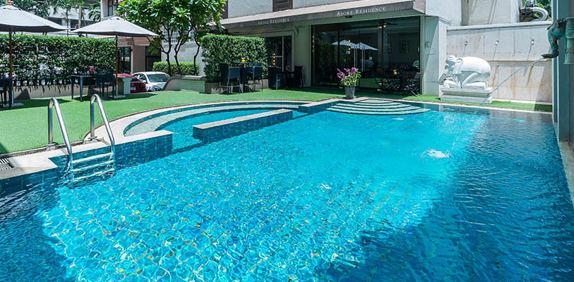 Facilities SWIMMING POOL